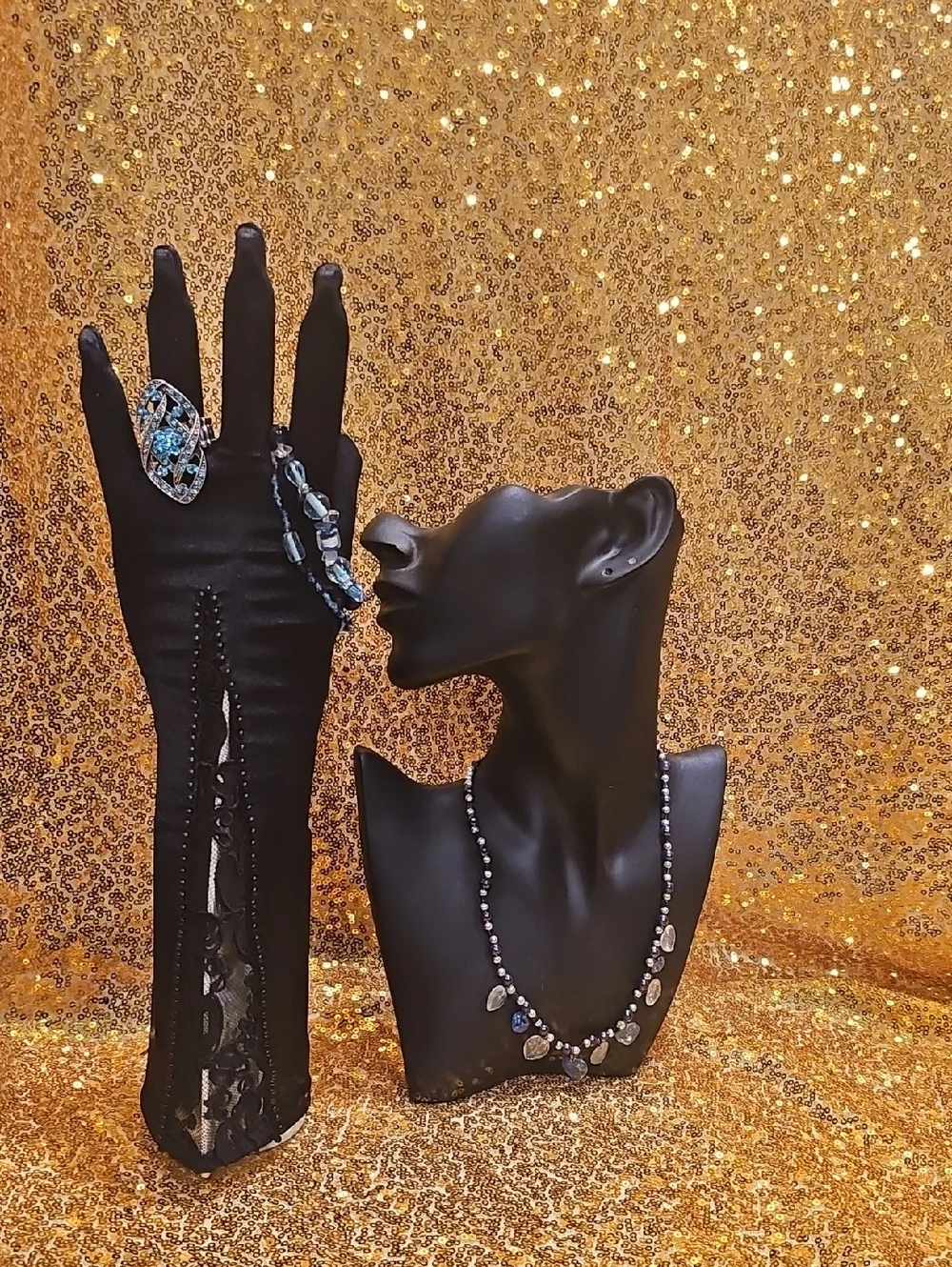 Stylish Silver And Blue Bead And Gem Jewlery Set - Picture 6 of 6